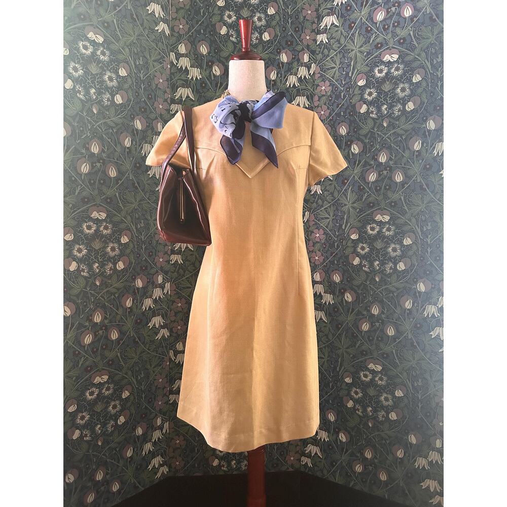 Beige linen shift dress, size M